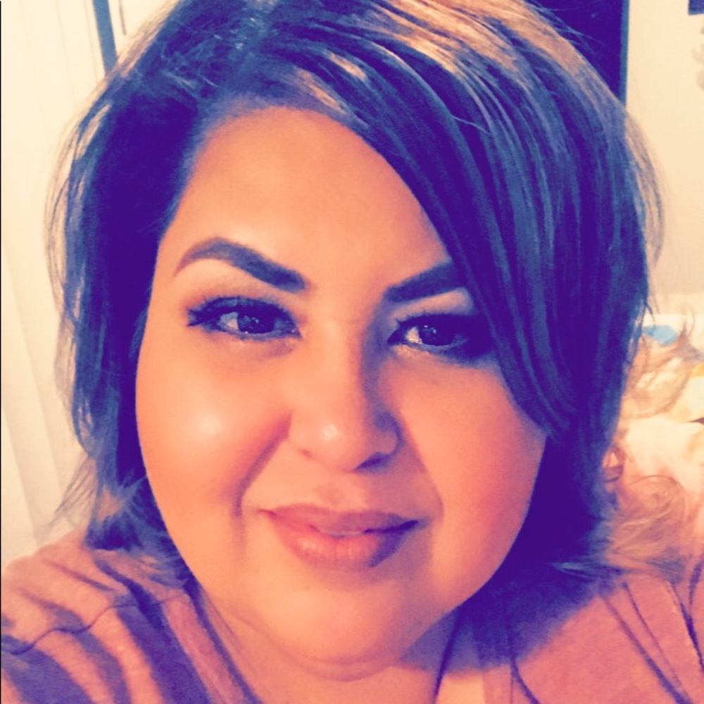 Meet your Posher, Lorena